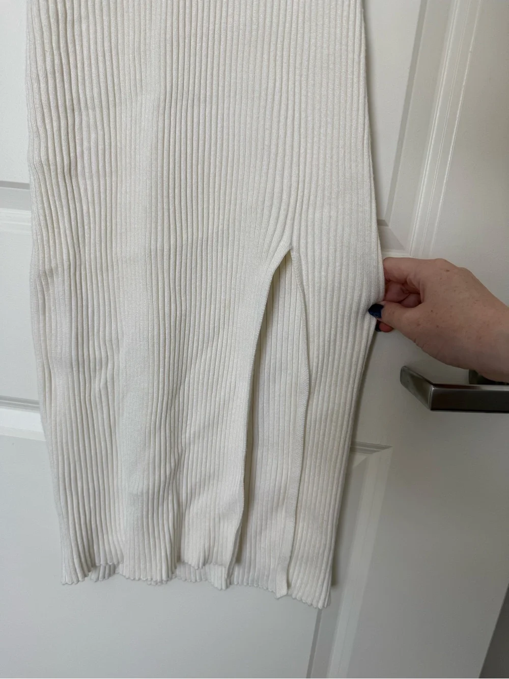 Slim Ribbed White V-Neck Sweater Dress